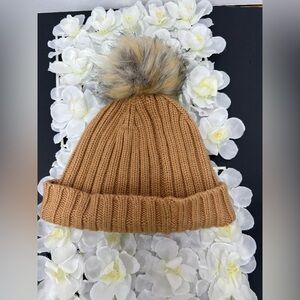 J CREW Pom Pom Hat Women OS
Ribbed Cuffed Beanie NEW Knit
Cotton color caramel